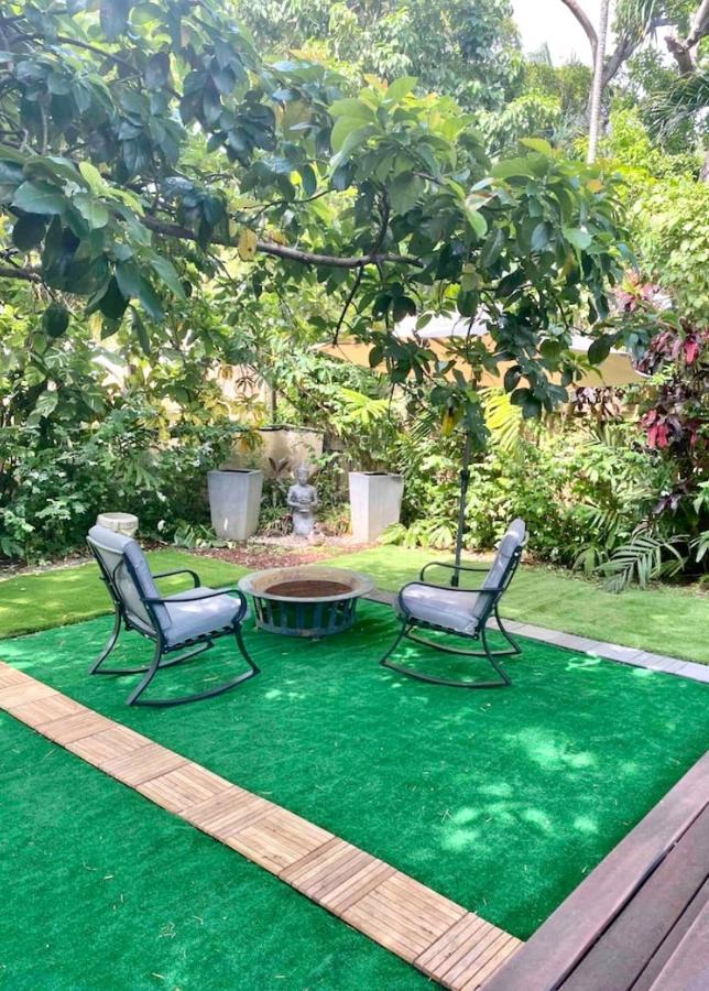Entire Private Beautiful 2 Bedroom Plus Den House With Gated Front&Back Yard And Free Parking 10Min Drive To Miami Beach 외부 사진