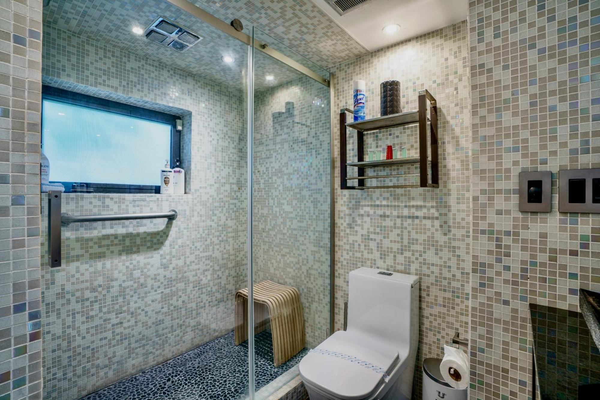 Entire Private Beautiful 2 Bedroom Plus Den House With Gated Front&Back Yard And Free Parking 10Min Drive To Miami Beach 외부 사진