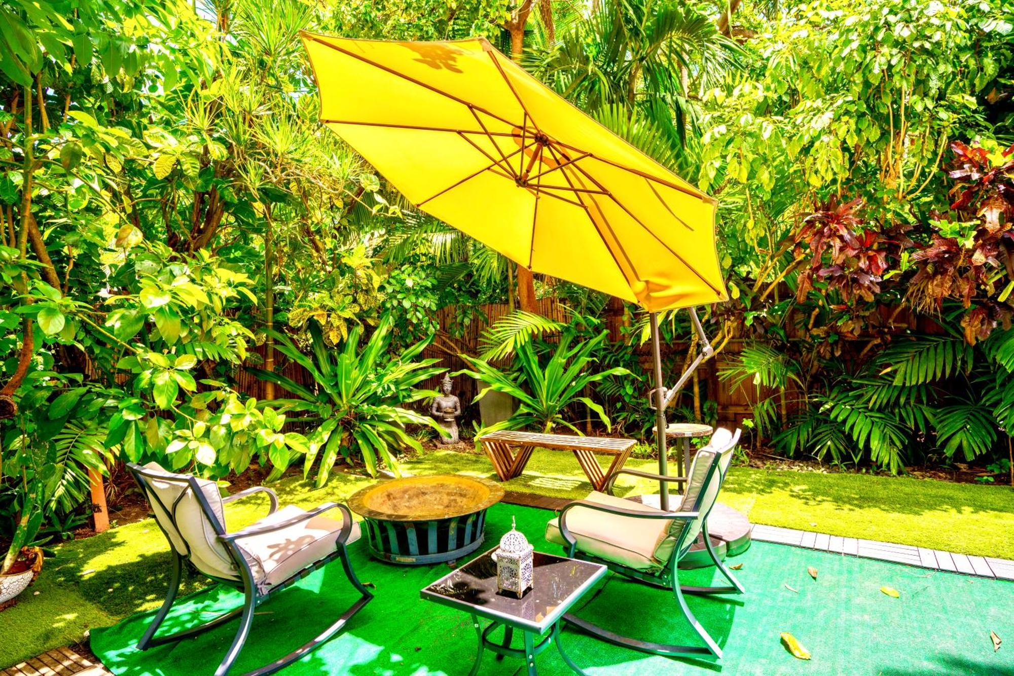 Entire Private Beautiful 2 Bedroom Plus Den House With Gated Front&Back Yard And Free Parking 10Min Drive To Miami Beach 외부 사진