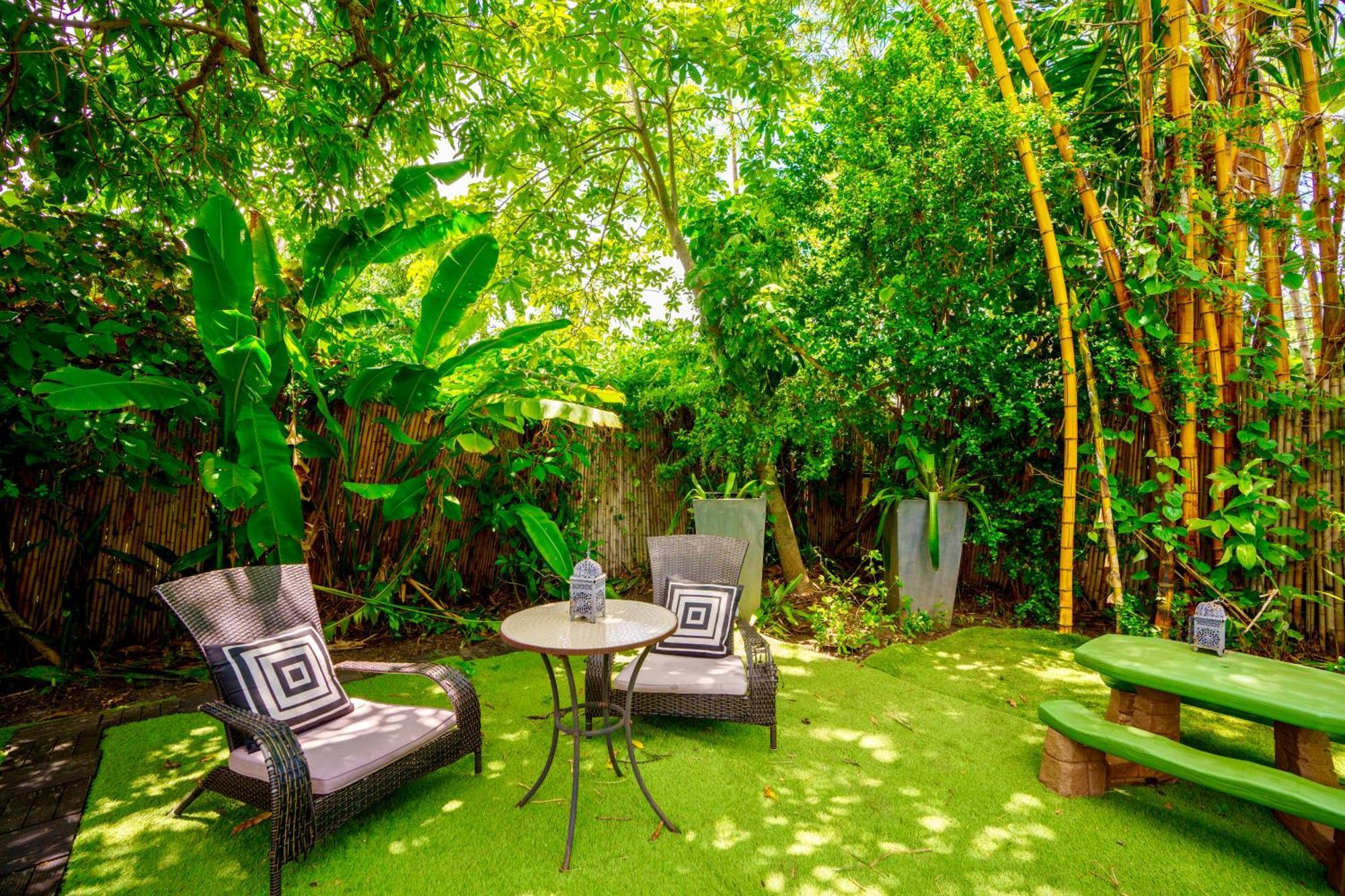 Entire Private Beautiful 2 Bedroom Plus Den House With Gated Front&Back Yard And Free Parking 10Min Drive To Miami Beach 외부 사진